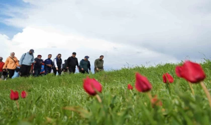 Vali Çakır, doğaseverlere eşlik ederek Korkut’un gizli kalmış güzelliklerini keşfetti