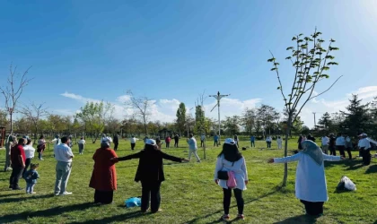 Van’da ‘Sağlık için hareket et” yürüyüşü