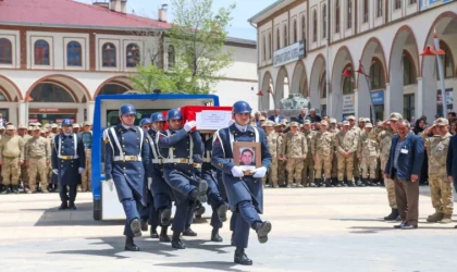 Van’da şehit güvenlik korucusu için tören düzenlendi