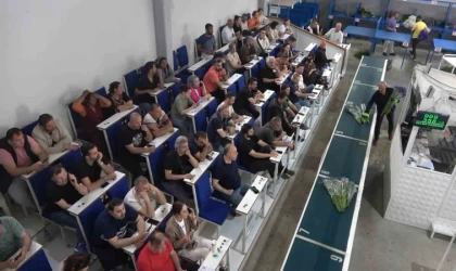 Yalova’daki çiçek mezatlarında Anneler Günü hareketliliği