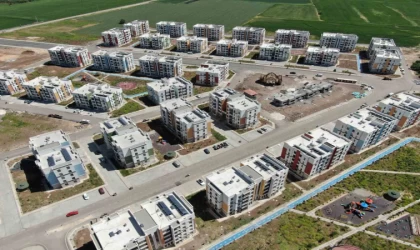 Yeni evlerine kavuşan Arabanlı depremzedeler: ”Artık rahat uyuyabiliyoruz”