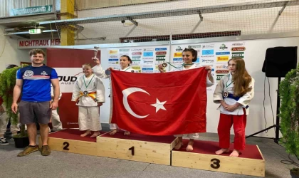Yunusemreli judoculardan Avusturya’da büyük başarı
