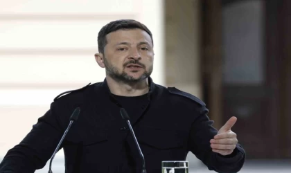 Zelenskiy: ”Perşembe günü Putin’i Türkiye’de bekliyor olacağım”